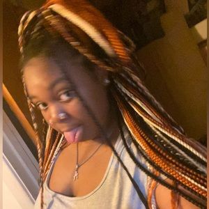 Meet your Posher, Ah'nyiah